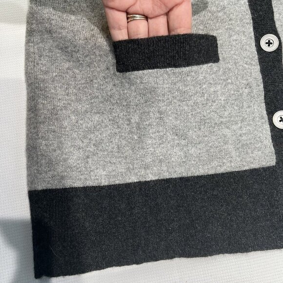 Neiman Marcus Cashmere Cardigan Button Up Sz M Colorblock Gray Pockets Classic - Picture 6 of 14